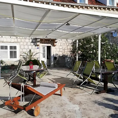 Stones Ii Appartement *